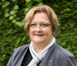 Am Foto ist Frau Gisela Ambrosch, stellvertretende Landespflegedienstleiterin des roten Kreuzes Steiermark zu sehen.