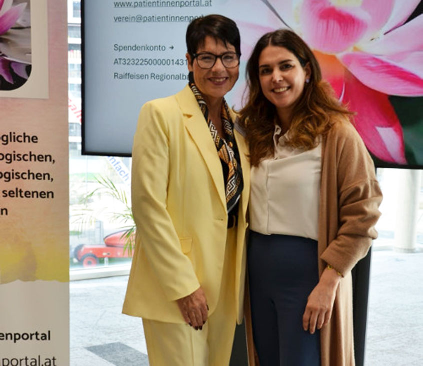 Am Foto sind Fr. Mona Elzayat und Fr. Prim. Priv.-Doz. Dr. Robab Breyer-Kohansal zu sehen.